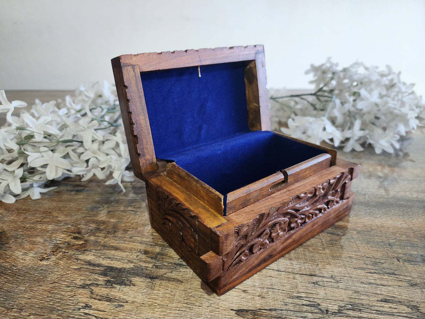 Handcrafted Wooden Box – Small Size with Internal Lock & Free Gift!