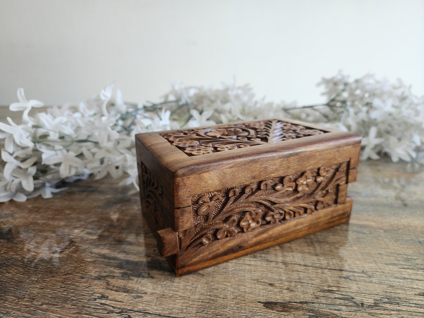 Handcrafted Wooden Box – Small Size with Internal Lock & Free Gift!